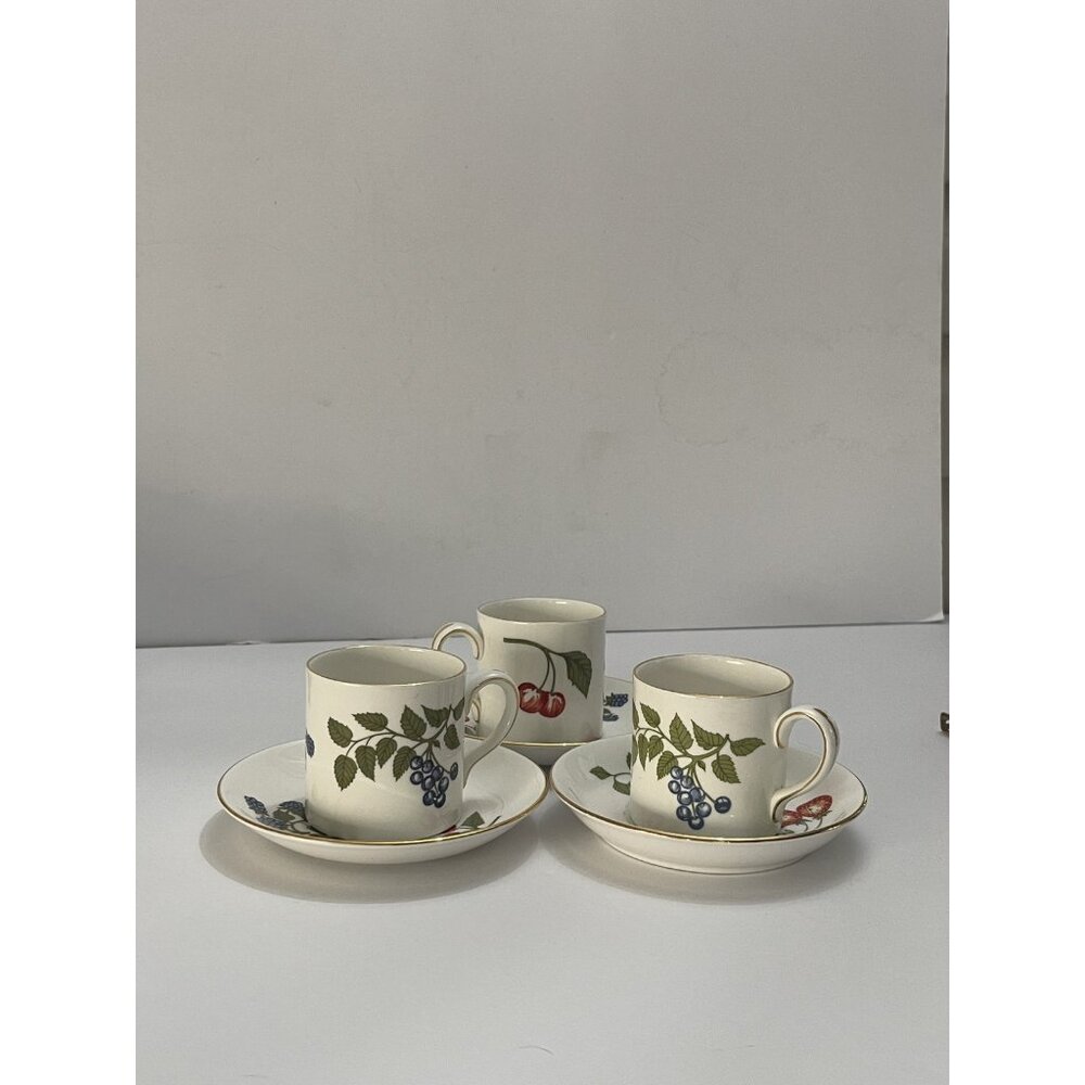 Set of 3 Teacups and Saucers Bone China Crown Staffordshire England Berries LOT